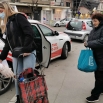 Град Јагодина организовао таксисте и волонтере да бесплатно превезу старије од 65 година од маркета до куће